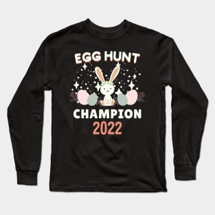 Funny Egg Hunt Champion 2022 / Cute Bunny Easter Pattern Eggs Champion Long Sleeve T-Shirt